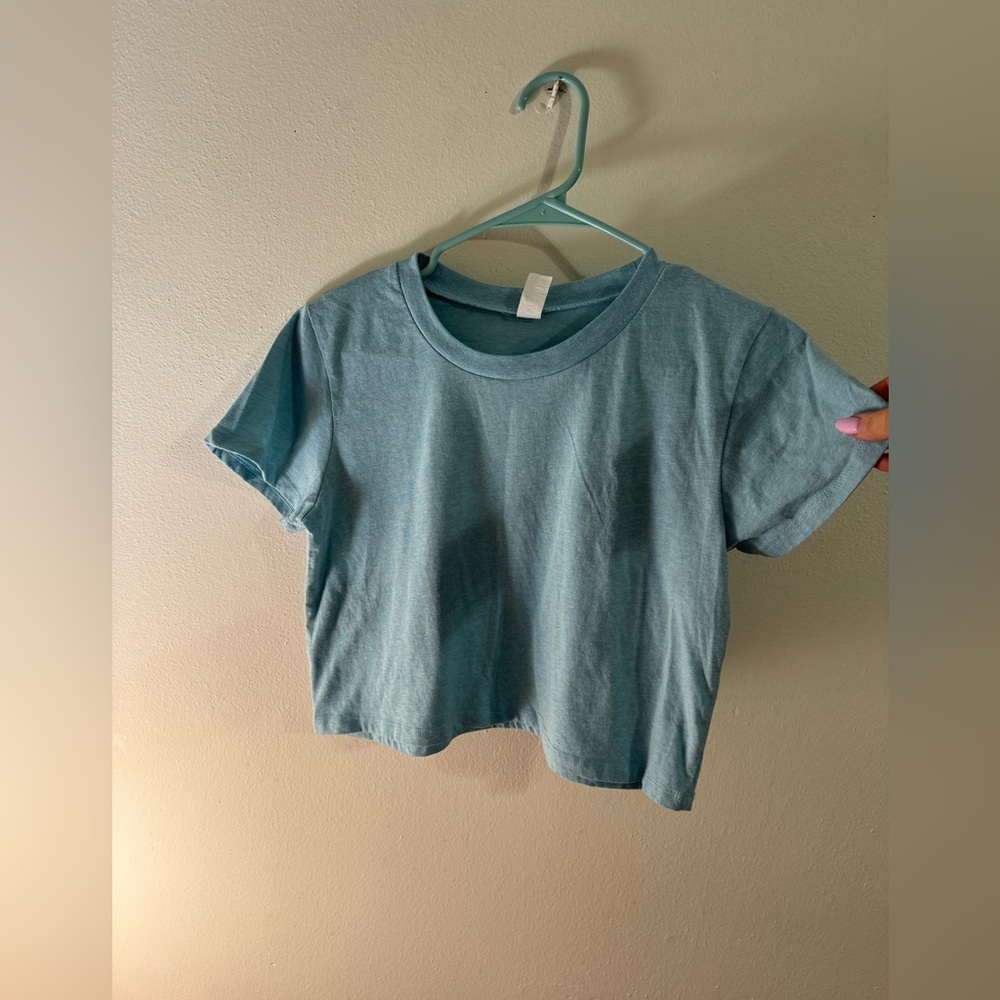Basic cropped tshirt - Picture 2 of 3